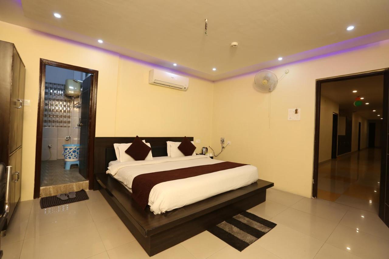 Hotel Nexus L Hotels In Charbagh Lucknow Eksteriør billede