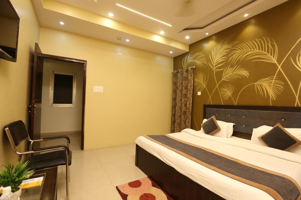 Hotel Nexus L Hotels In Charbagh Lucknow Eksteriør billede