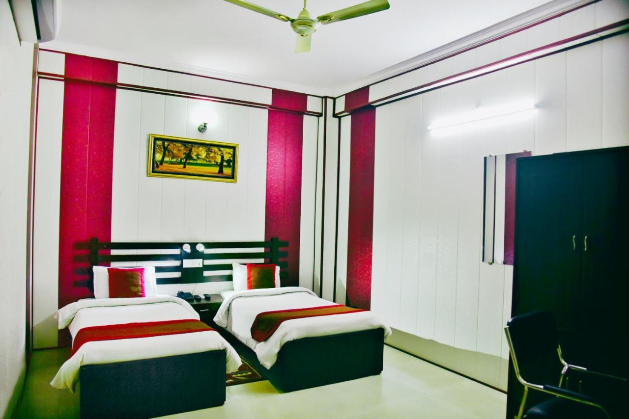 Hotel Nexus L Hotels In Charbagh Lucknow Eksteriør billede